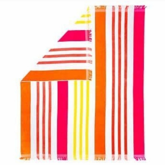 LOFT By Loftex Beach Towel for Two Size 182 cm x 213 cm 72 in x 84 in - Picture 3 of 5